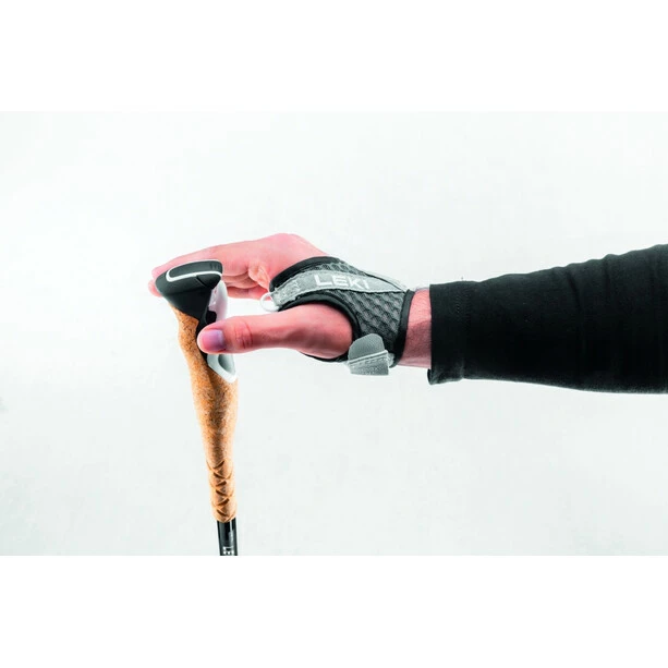 LEKI Cross Trail Lite Carbon Cross Trail Poles black-white-naturalcarbon 5 LEKI Cross Trail Lite Carbon Cross Trail Poles black-white-naturalcarbon - Image 5